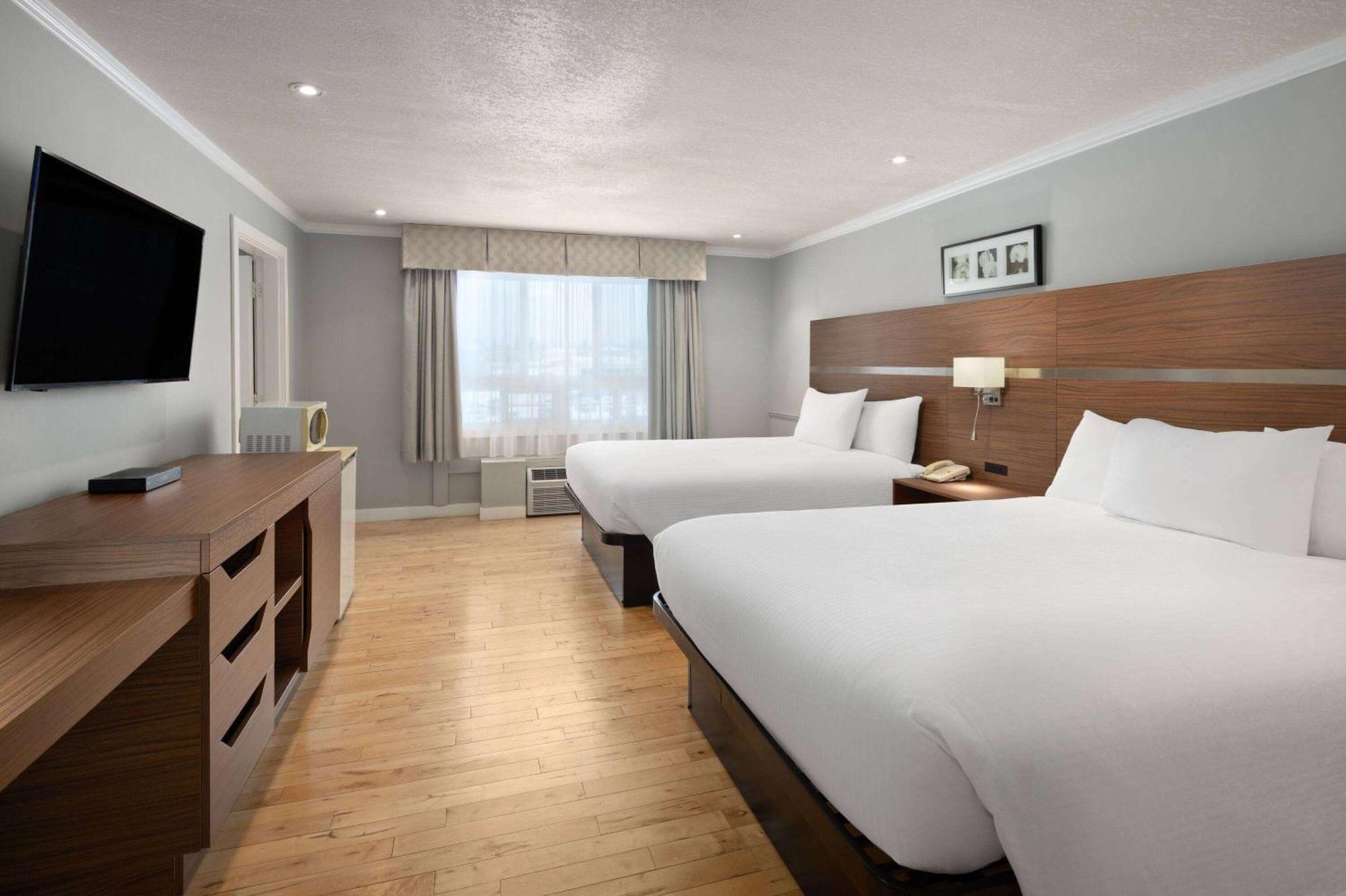Baymont By Wyndham Edson Hotell Eksteriør bilde